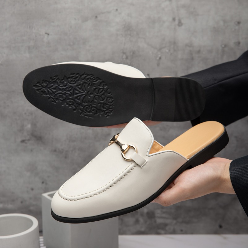 Men'S Shoes Black And White - ファッション新デザイナーメンズパテントレザーハーフシューズ男性用ミュールサンダルカジュアルシューズスライドホワイトブラックローファースリッパ