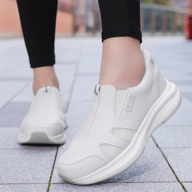 Men'S Shoes Black And White - 女性男性ナース作業靴通気性メッシュスリッポンローファーホワイトブラックカジュアル快適な医療病院靴カップル用