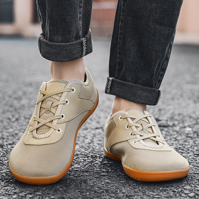 ミニマリストメンズワイドベアフットスニーカー ゼロドロップソ - Minimalist Barefoot Shoe のレビューと価格