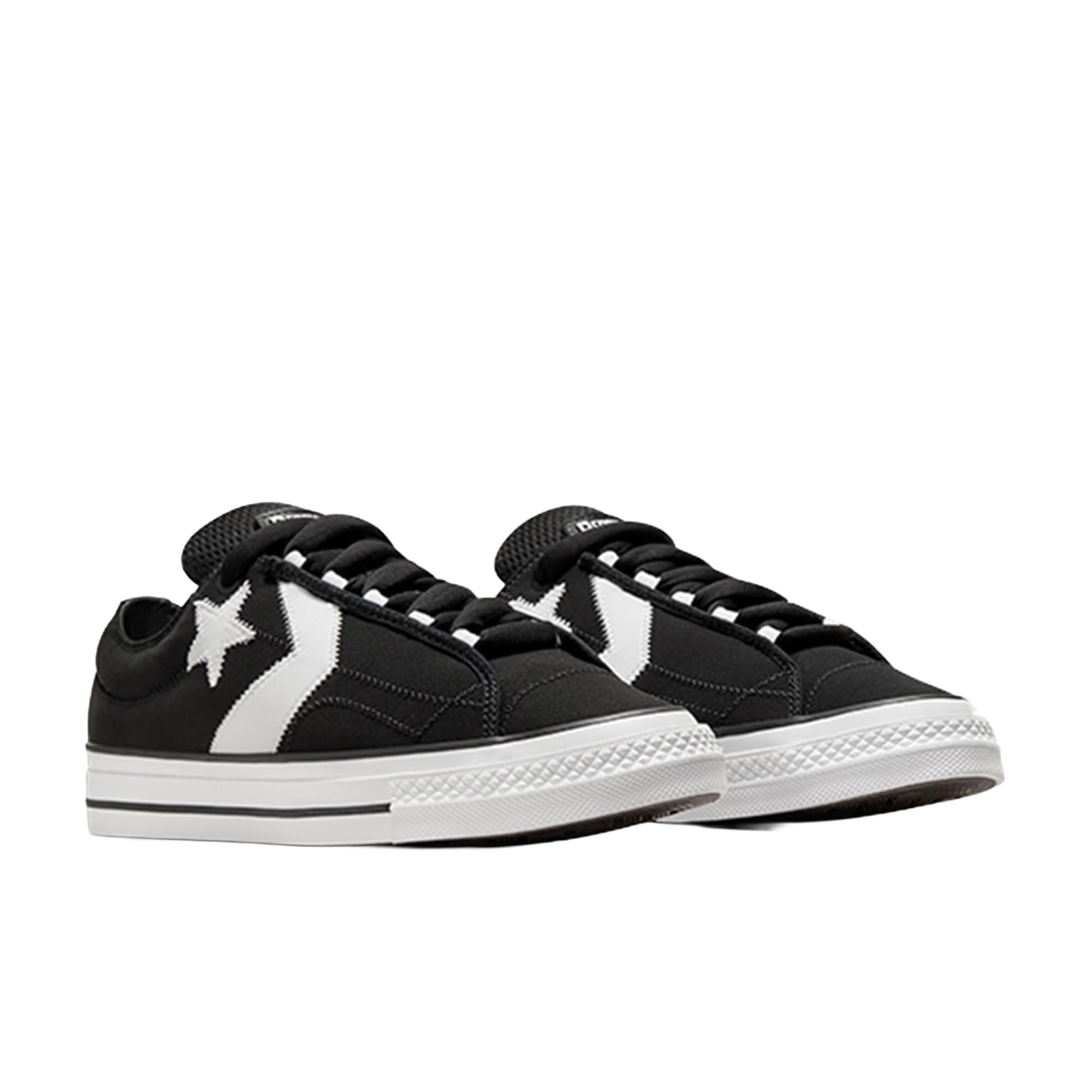コンバース メンズ スター プレイヤー 76 パフ ロートッ - Men'S Shoes Converse のレビューと価格